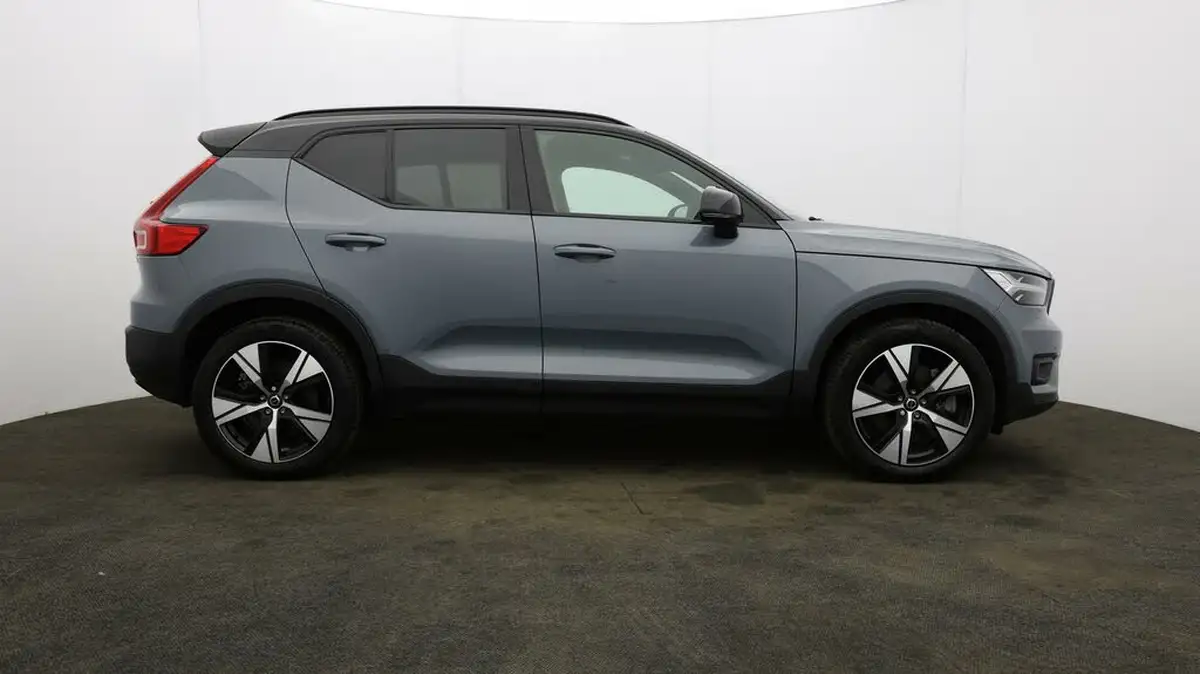2021-volvo-xc40-e-twin-recharge-plus-big-46
