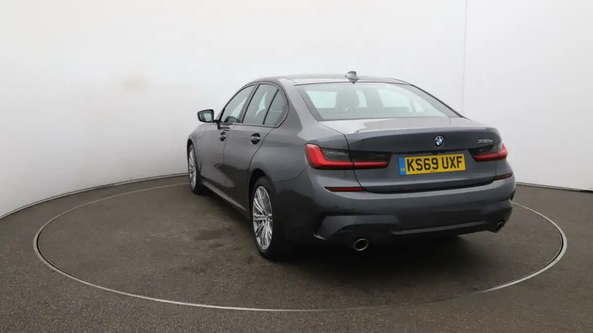2019-bmw-3-series-20-330e-m-sport-plus-pack-big-60