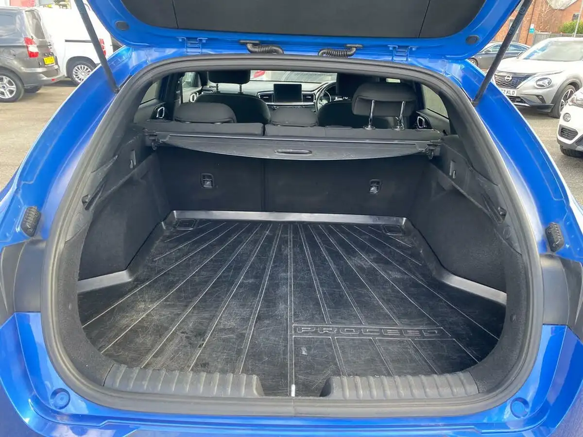 2020-kia-pro-ceed-14-t-gdi-gt-line-big-11