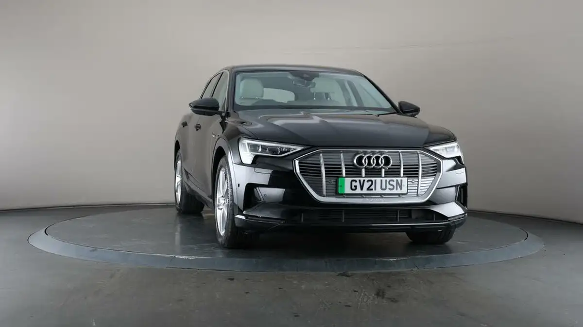2021-audi-e-tron-50e-technik-station-wagon-big-51
