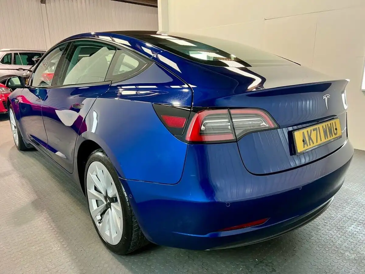 2021-tesla-model-3-e-long-range-awd-big-4