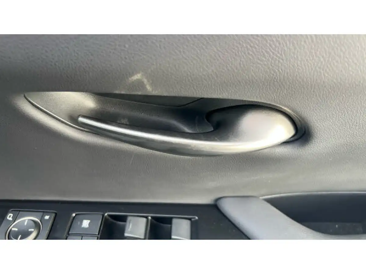 2021-lexus-ux-300e-e-ux-big-35