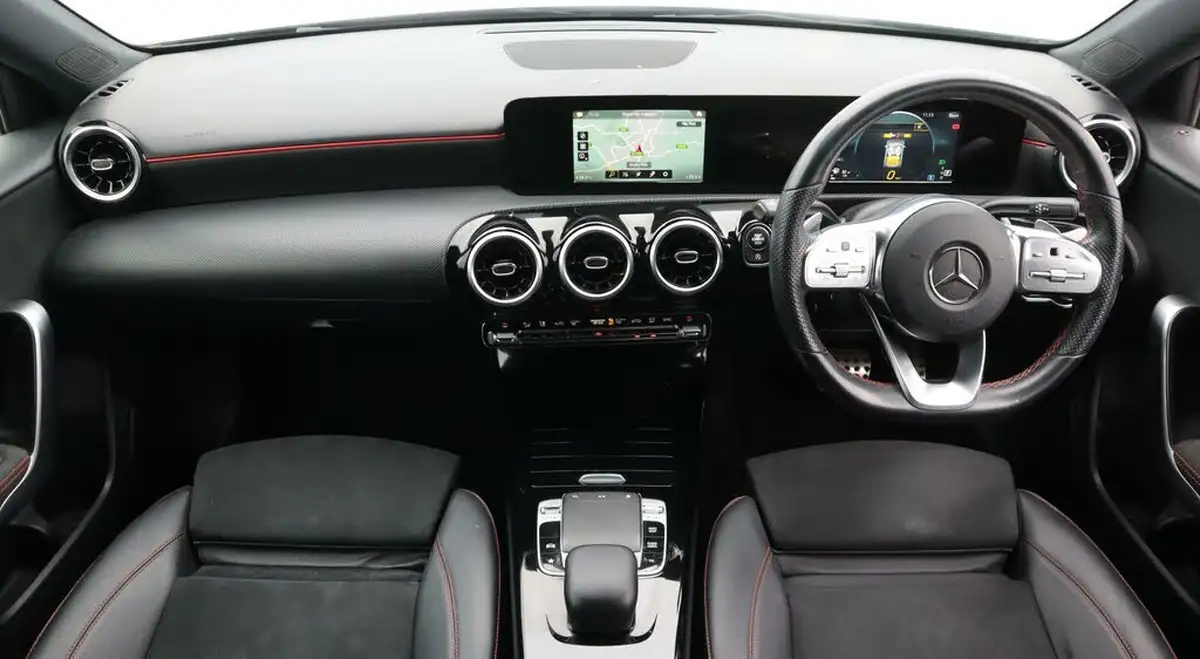 2019-mercedes-benz-a-class-13-a200-amg-line-hatchback-5d-7g-dct-big-13