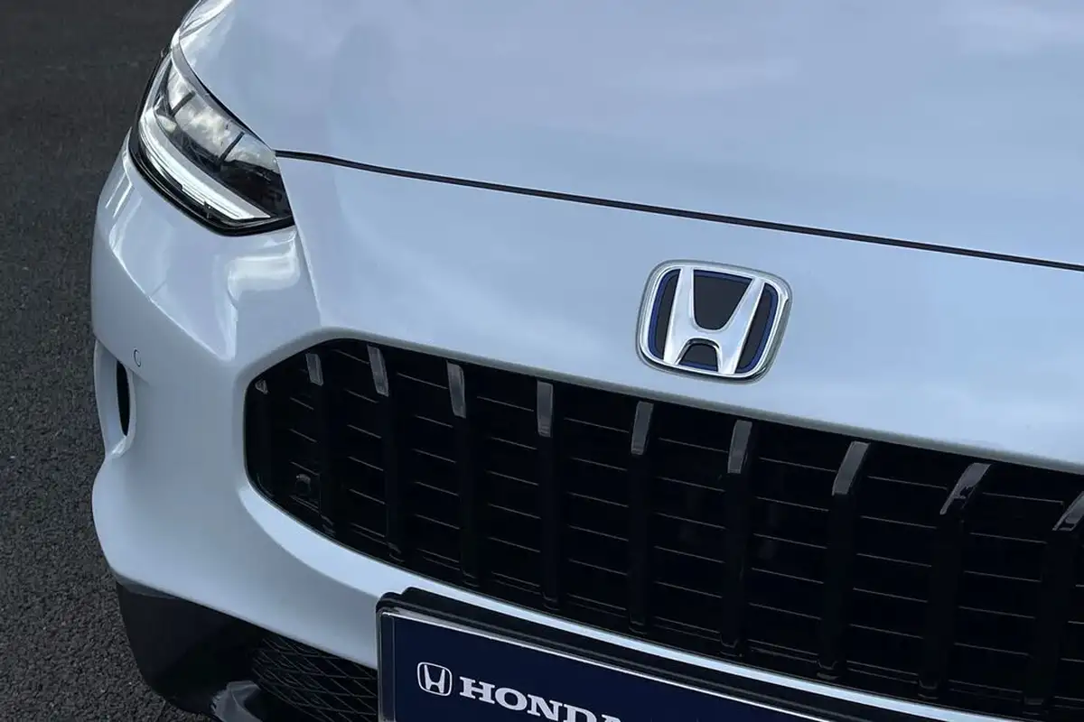 2024-honda-zr-v-20-i-mmd-advance-big-24