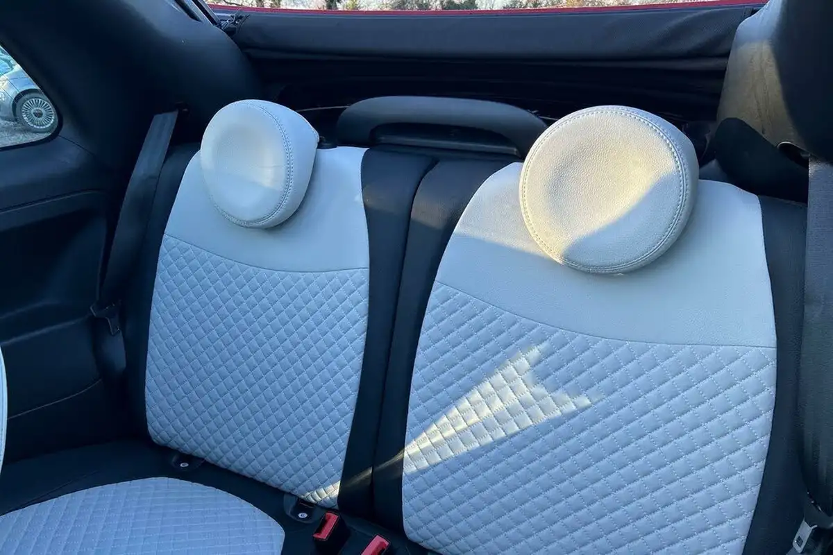 2022-fiat-500c-10-dolcevita-big-18