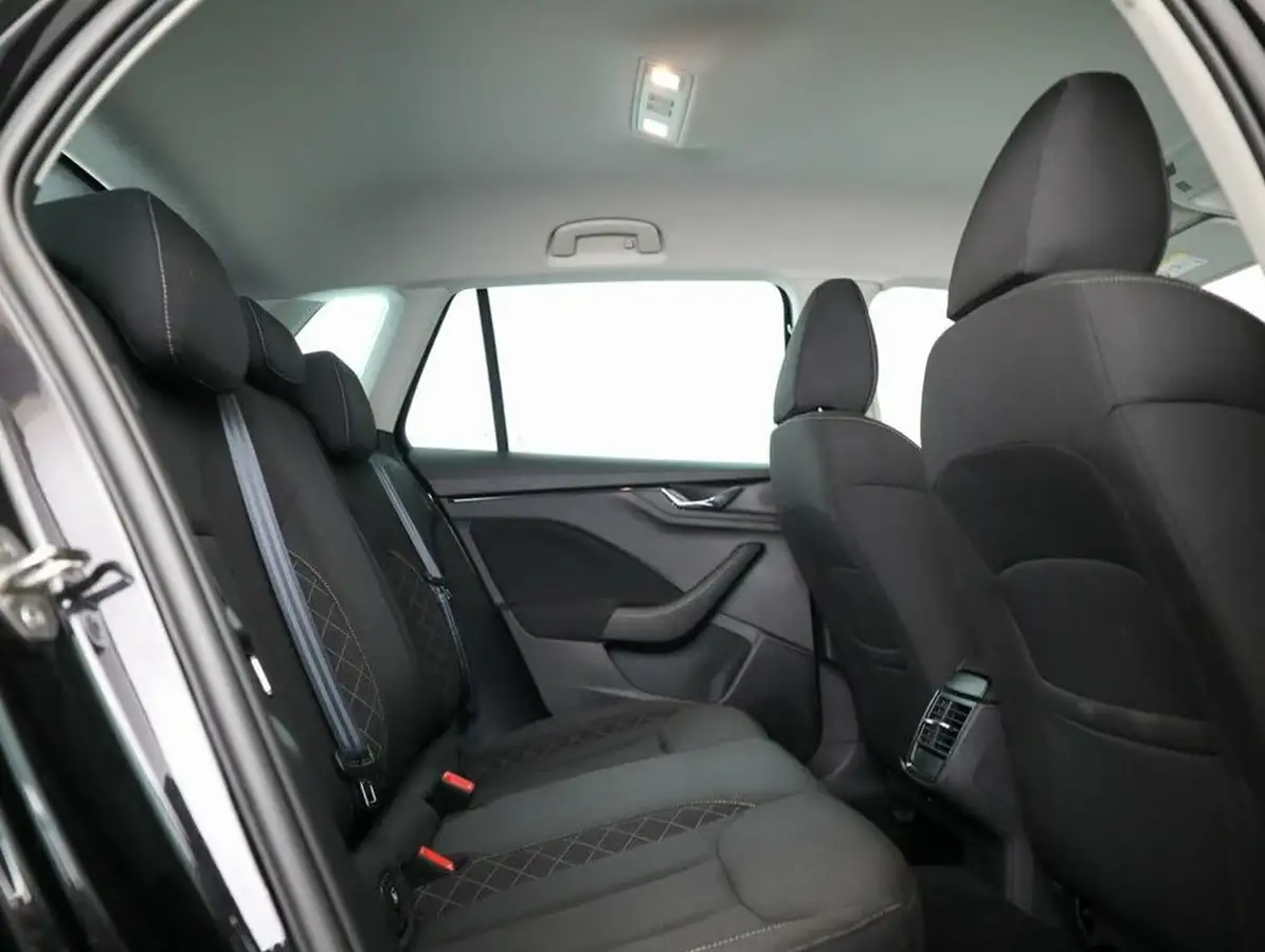 2023-skoda-kamiq-10-tsi-se-drive-110ps-dsg-big-29