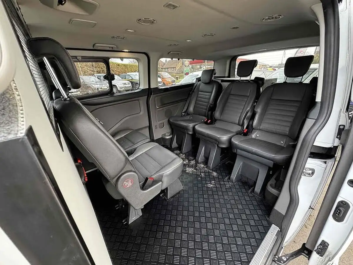 2023-ford-tourneo-custom-20tdci-320-l1-zetec-130pseu6dt-bus-8-seats-1997cc-auto-big-21