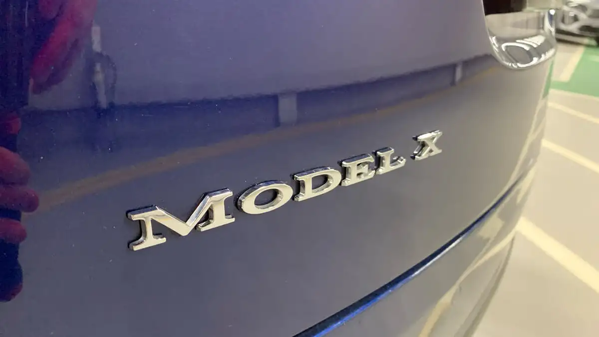 2018-tesla-model-x-e-75d-big-43