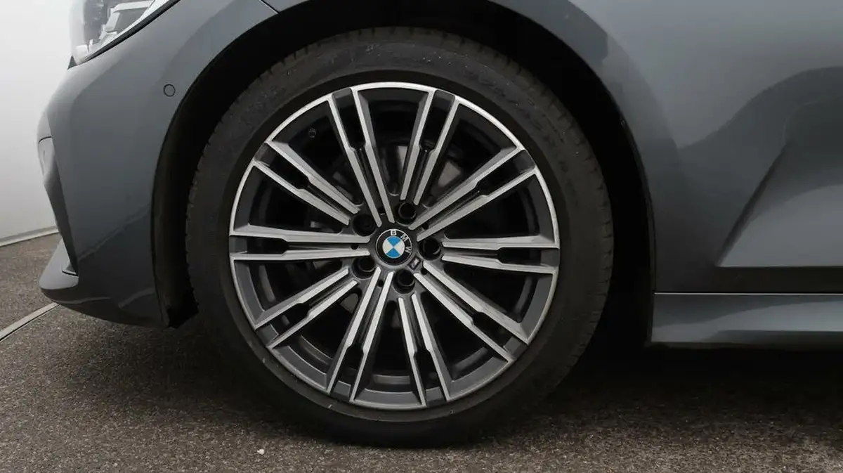2021-bmw-3-series-20-320i-xdrive-m-sport-big-18