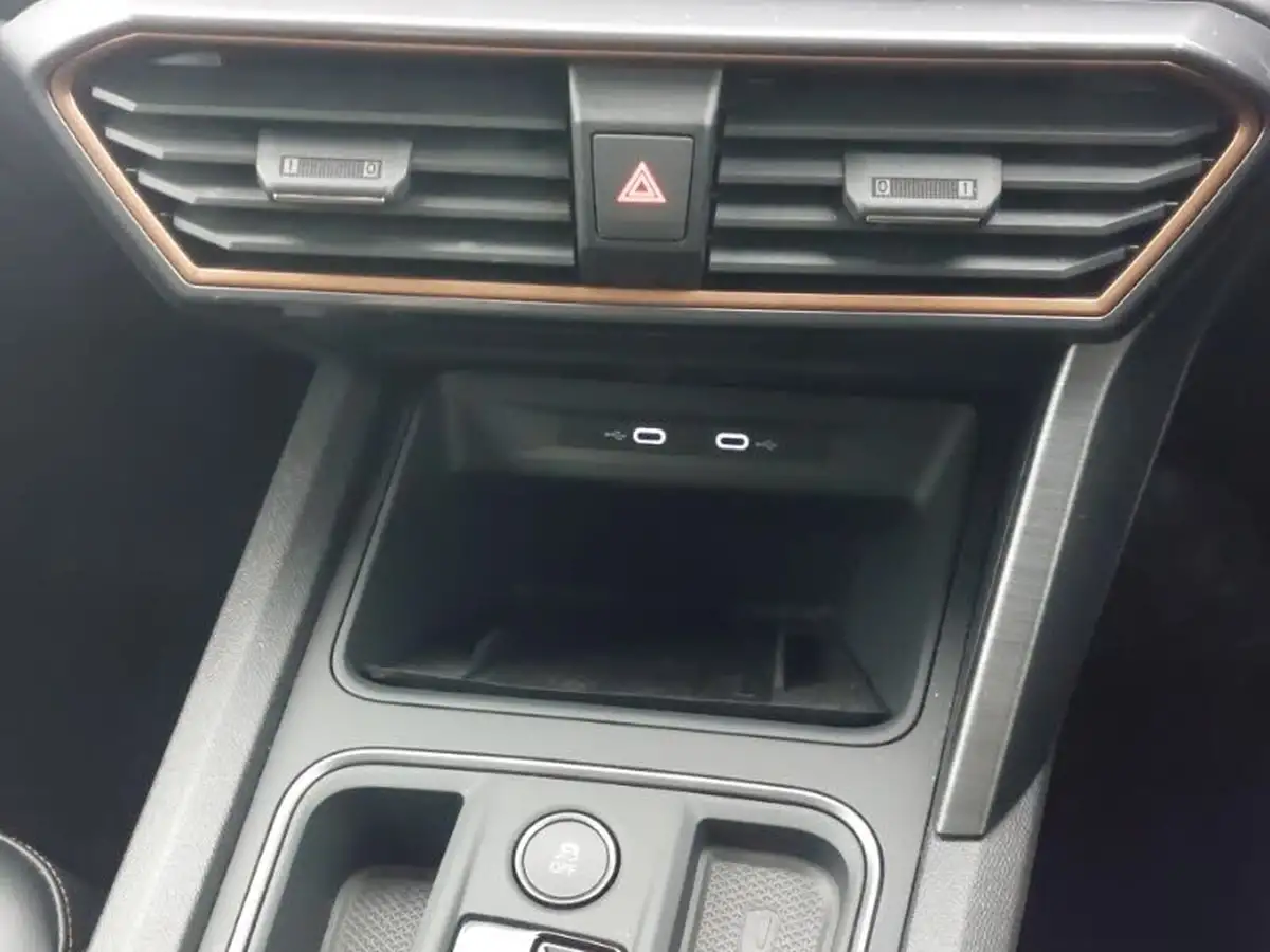2021-cupra-formentor-14-e-hybrid-vz2-big-14
