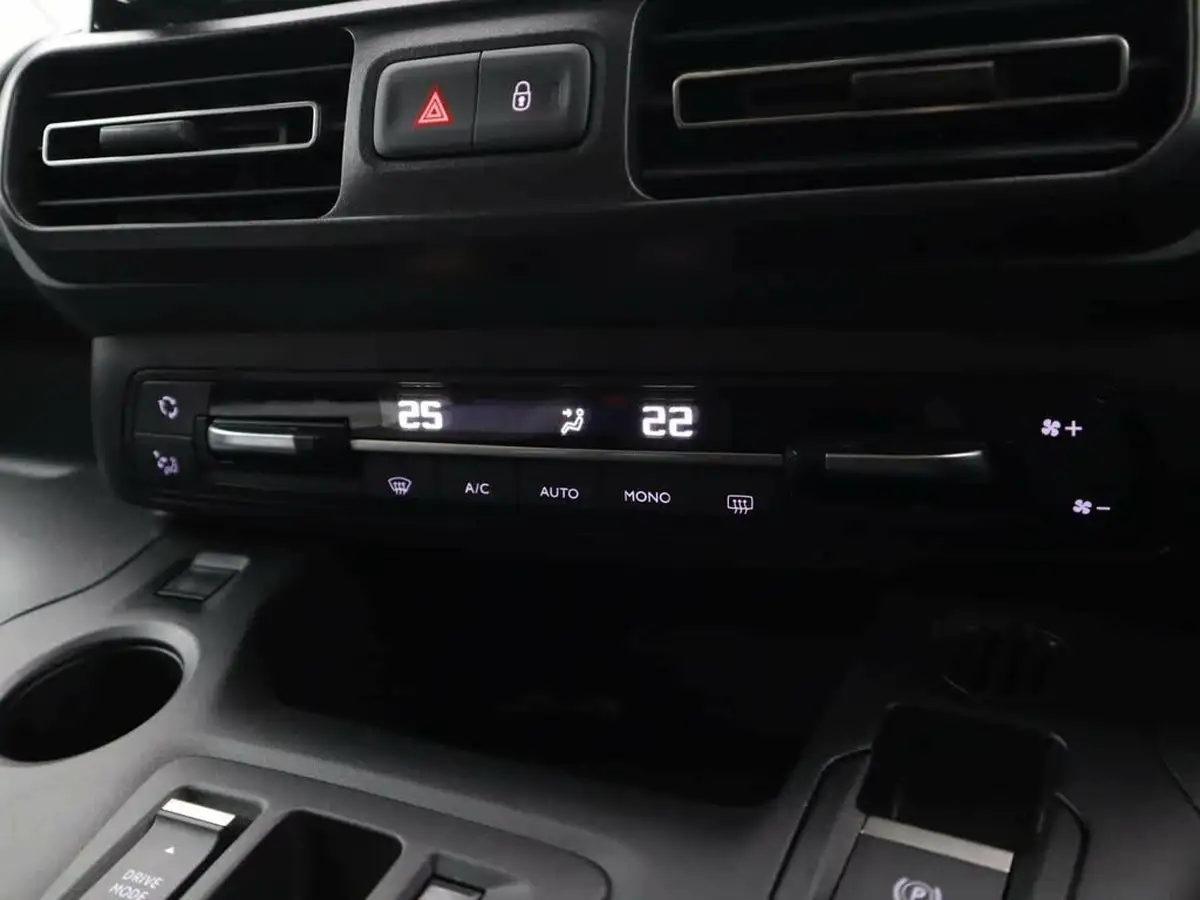 2023-citroen-berlingo-e-flair-xtr-m-size-big-17