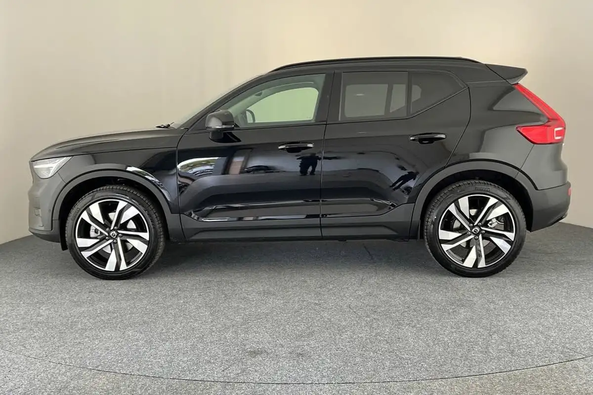 2024-volvo-xc40-20-b3-ultimate-big-23