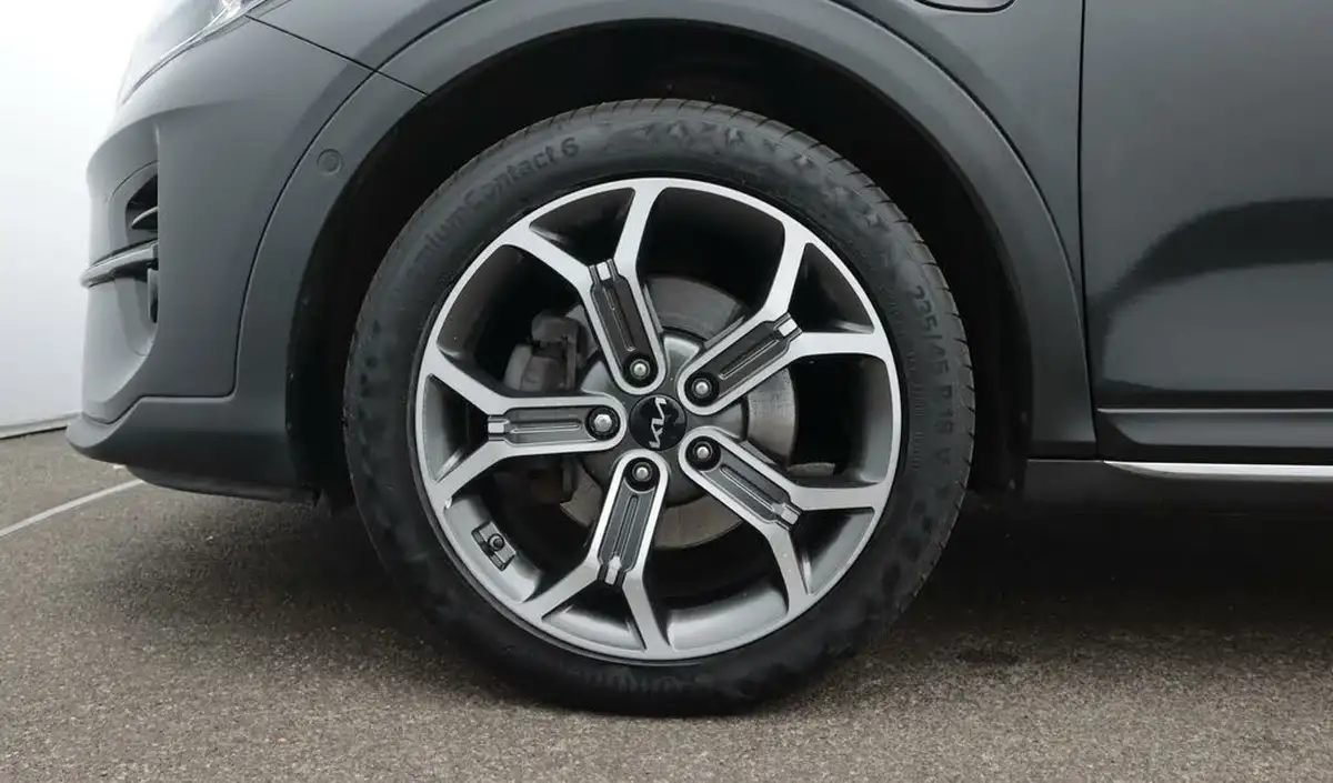 2022-kia-xceed-16-gdi-4-big-18
