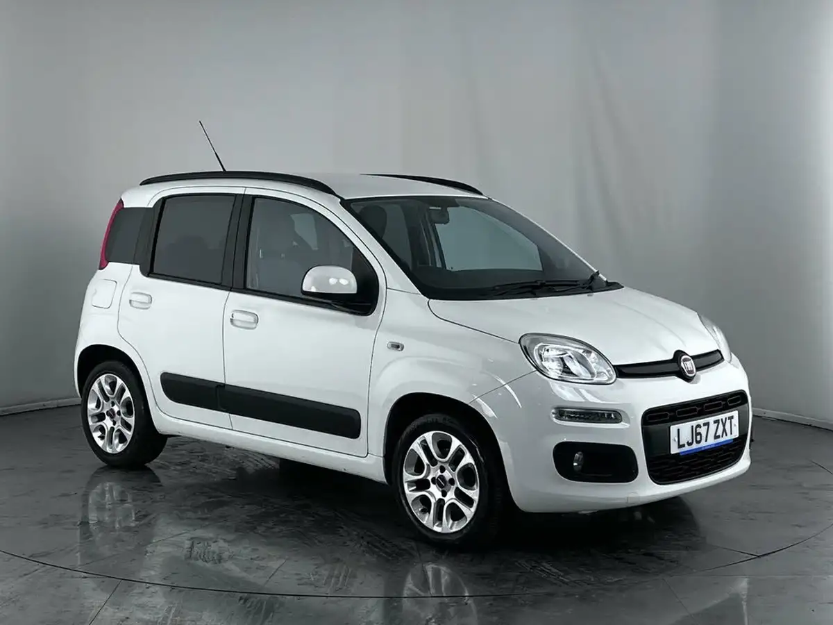 2017-fiat-panda-09-lounge-big-0
