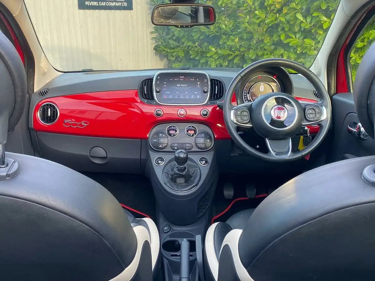 2016-fiat-500c-09-lounge-105bhp-big-41