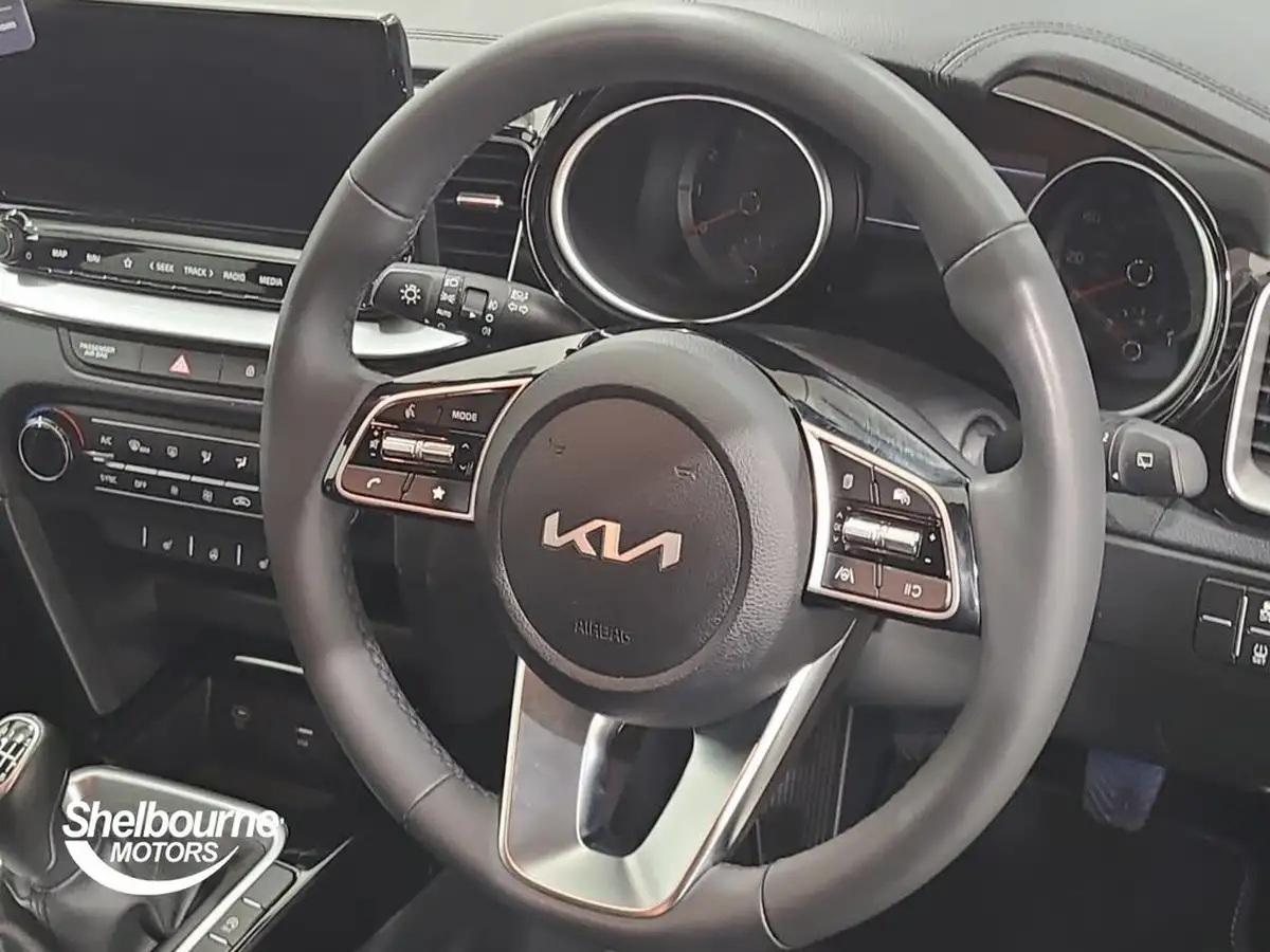2024-kia-ceed-15-t-gdi-3-sportswagon-big-3