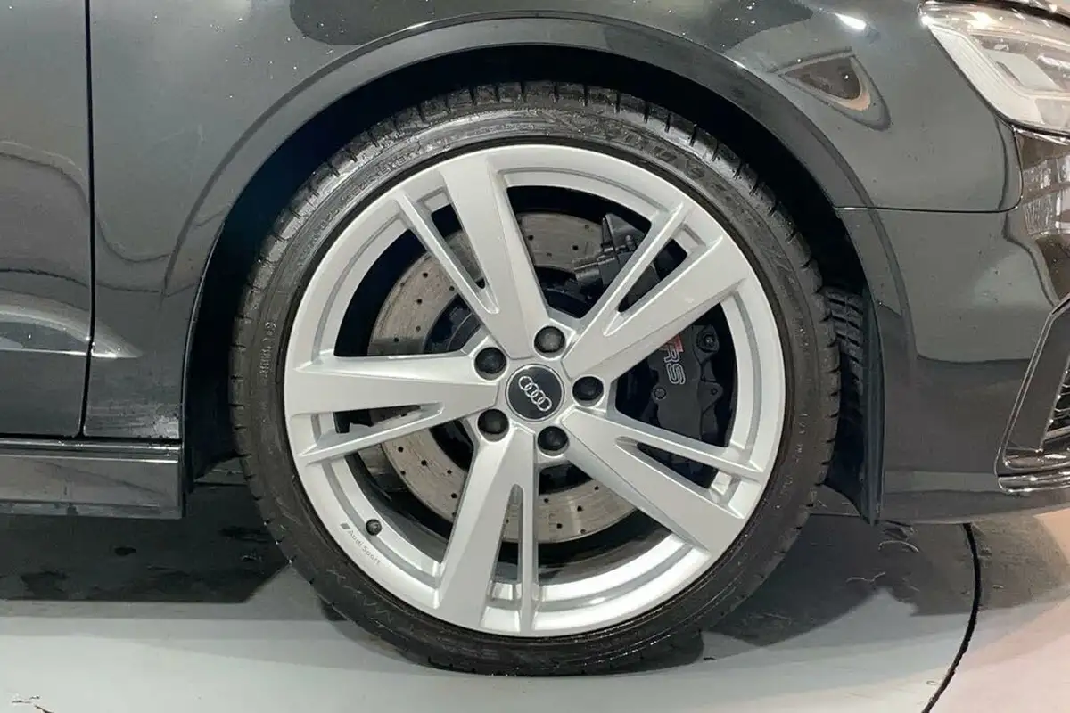 2018-audi-rs3-25-tfsi-quattro-saloon-4d-big-7