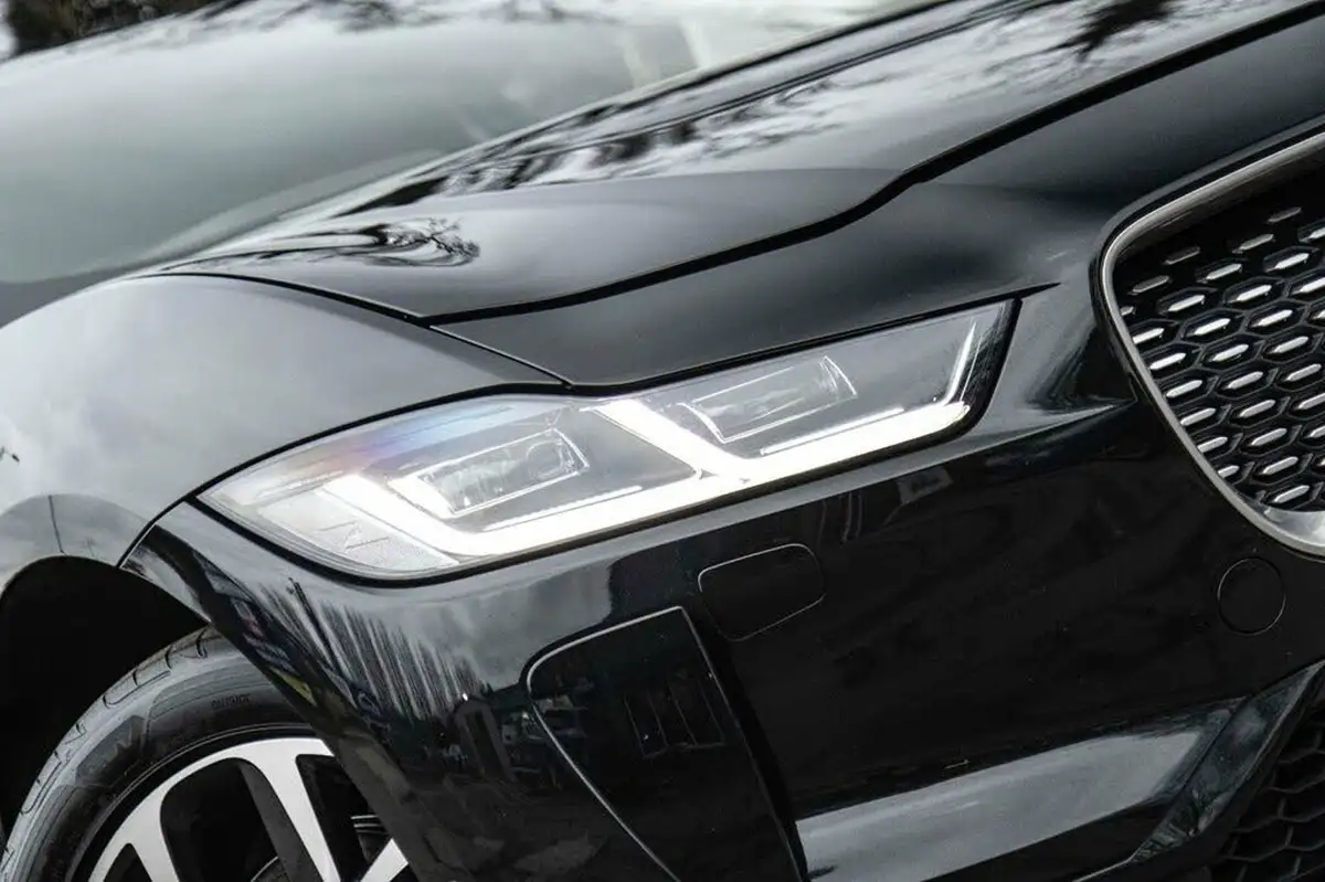 2021-jaguar-i-pace-ev400-hse-big-7