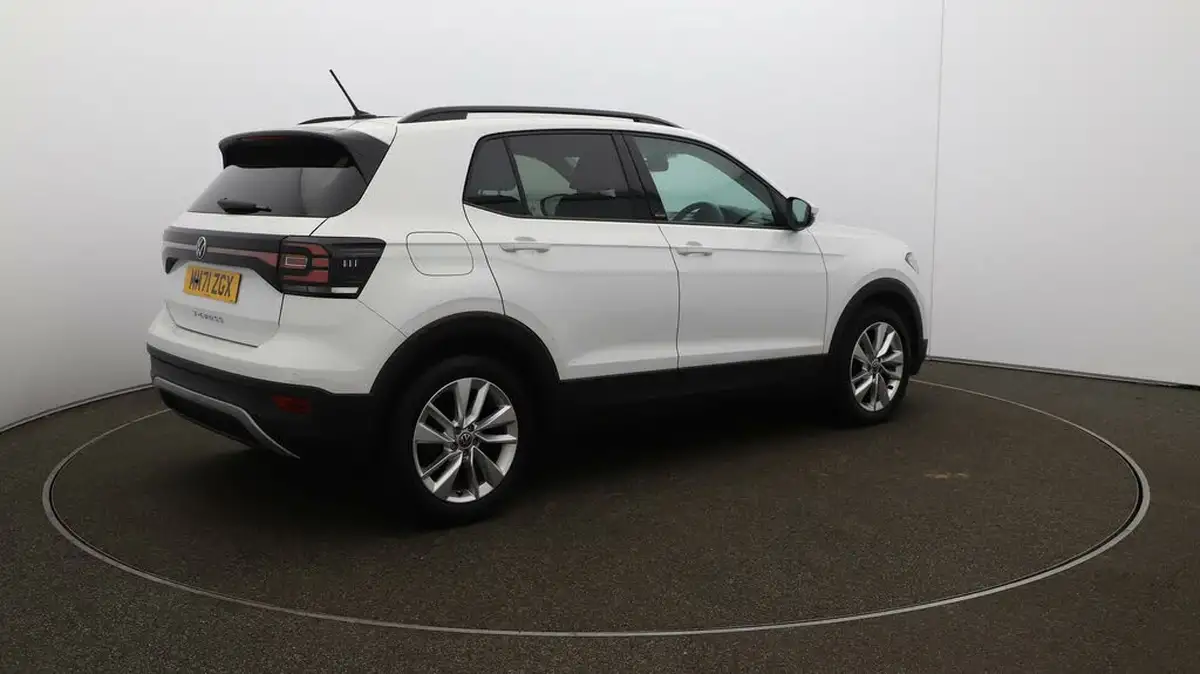 2021-volkswagen-t-cross-10-tsi-active-110ps-dsg-big-52