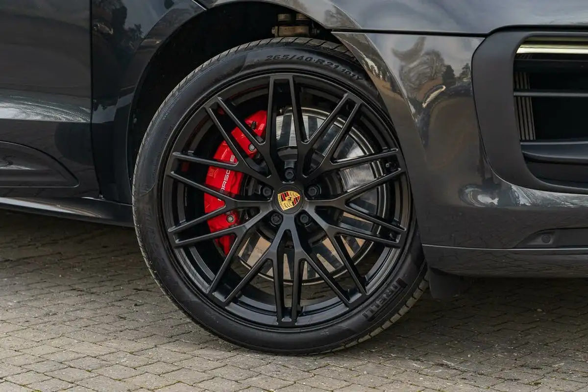 2022-porsche-macan-29-v6-gts-big-1
