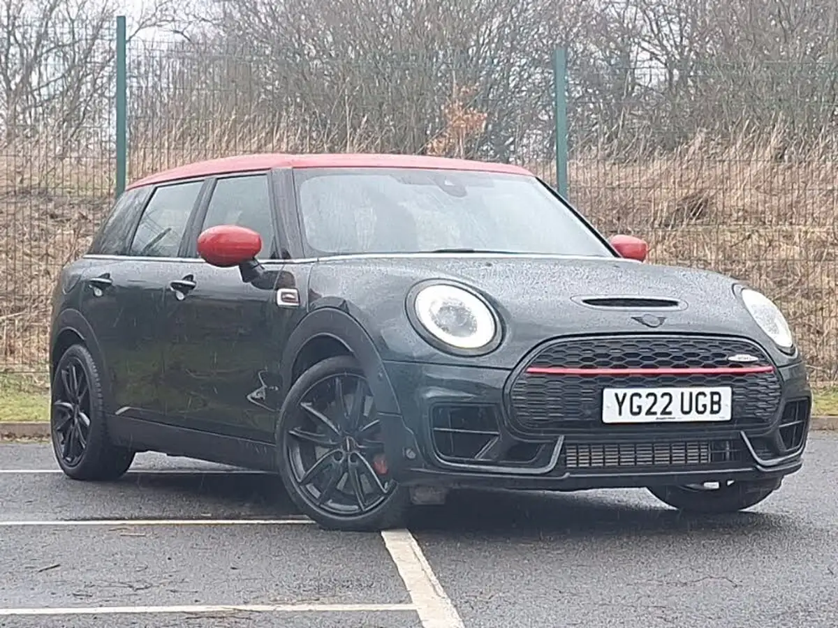 2022-mini-clubman-20-john-cooper-works-big-0
