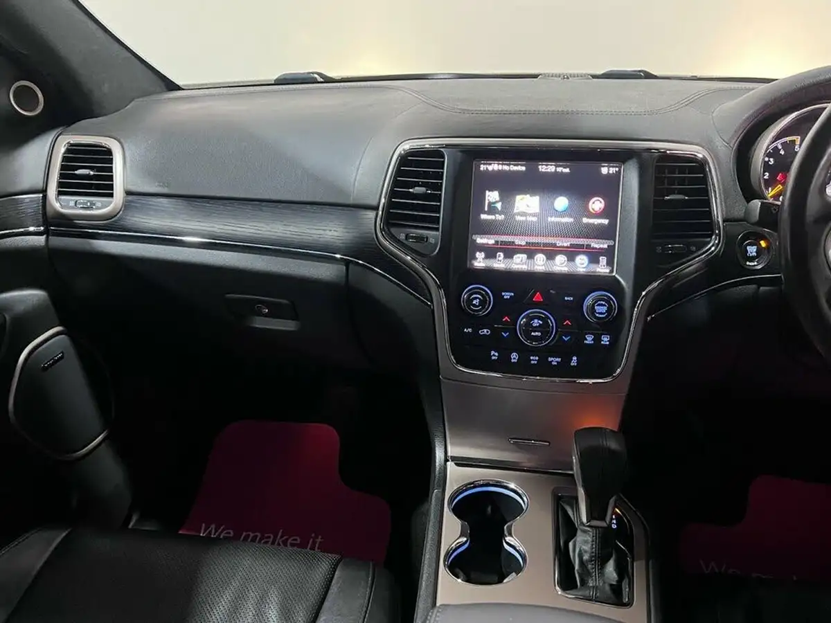 2016-jeep-grand-cherokee-30crd-summit-big-29