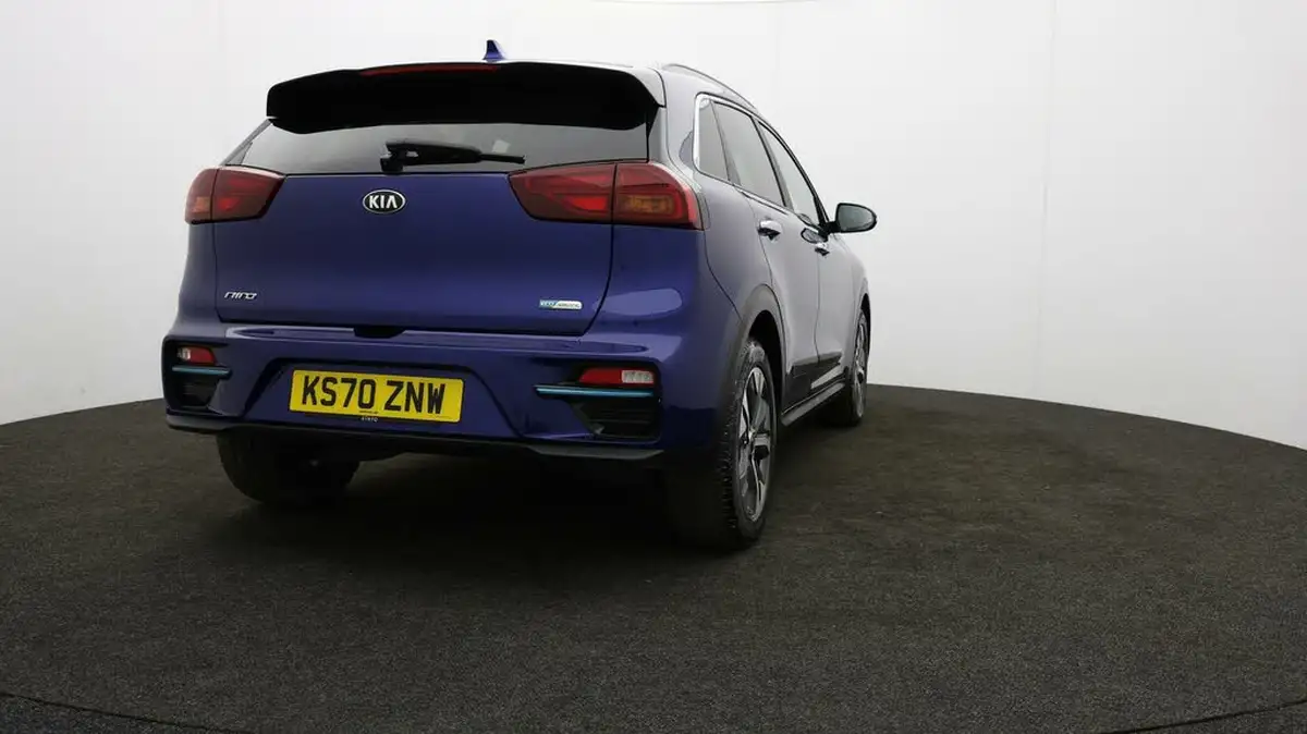 2021-kia-e-niro-ev-3-big-74