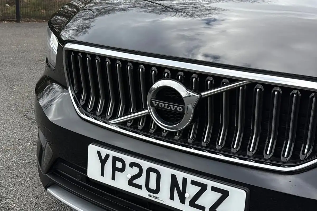 2020-volvo-xc40-20-t4-inscription-pro-big-24