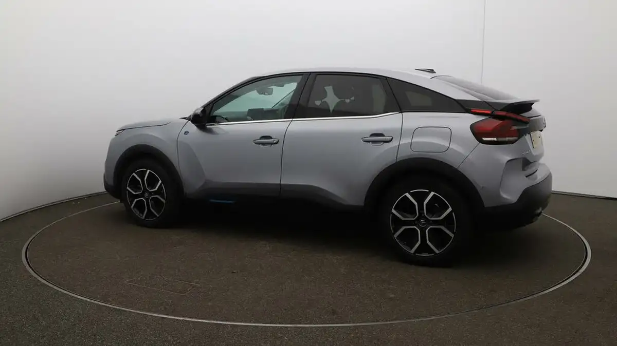 2022-citroen-c4-e-shine-big-44