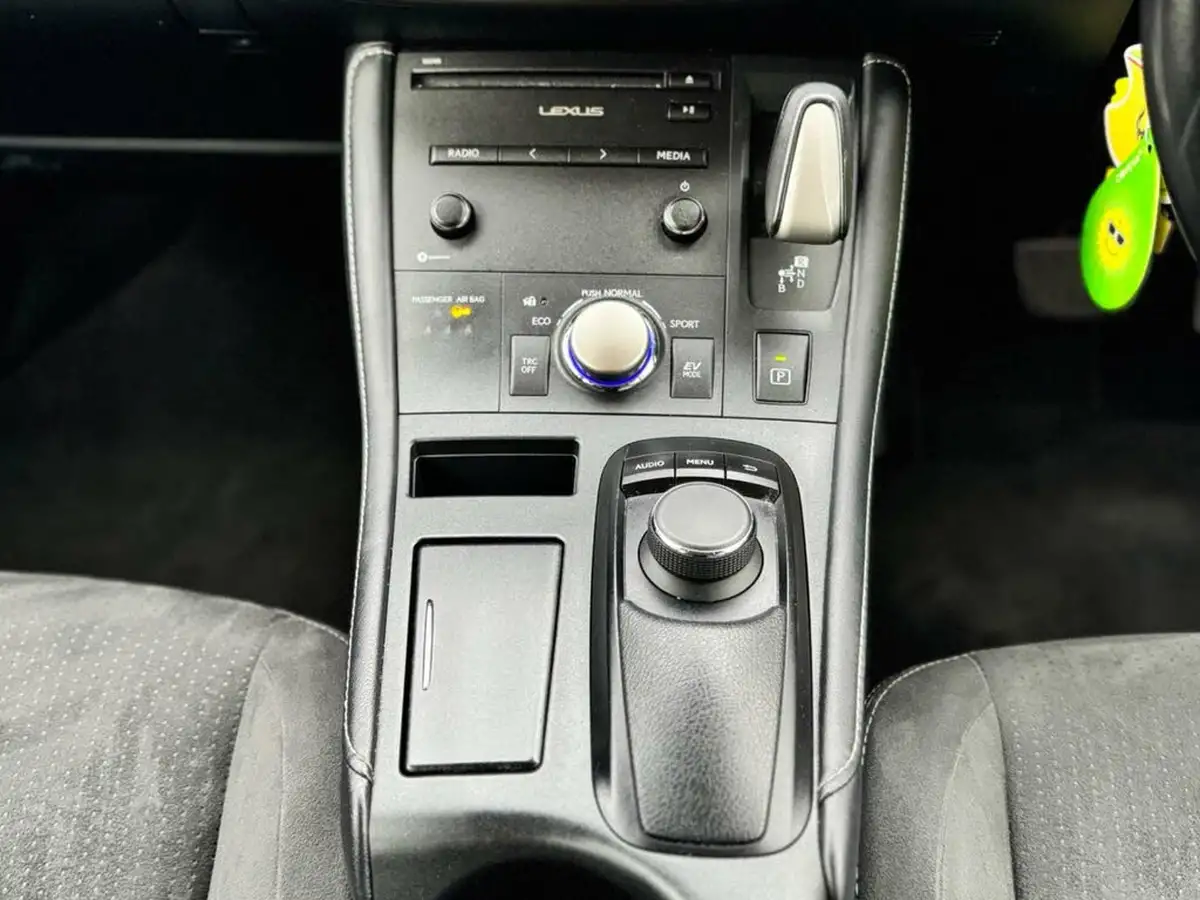 2018-lexus-ct-200h-18-se-plus-pack-big-45