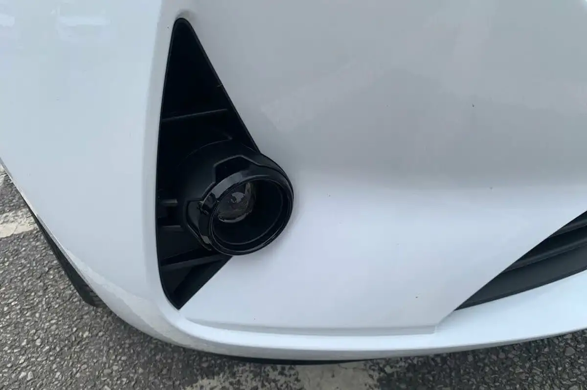 2023-hyundai-i10-12-premium-big-37