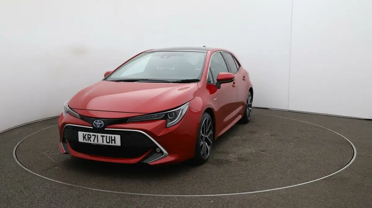 2021-toyota-corolla-18-vvt-i-excel-trk-hatchback-big-40
