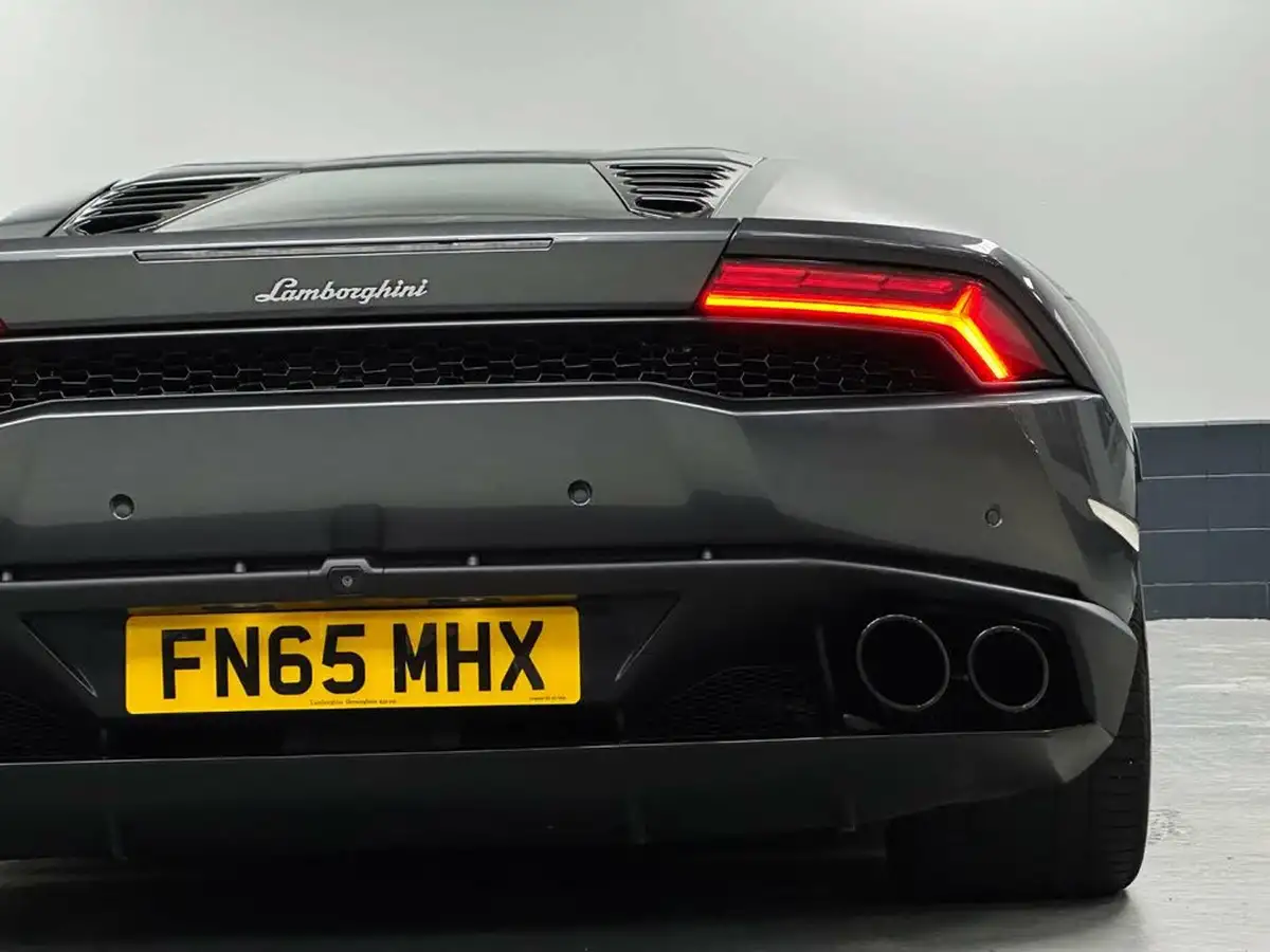 2016-lamborghini-huracan-52-lp-610-4-4wd-coupe-big-45