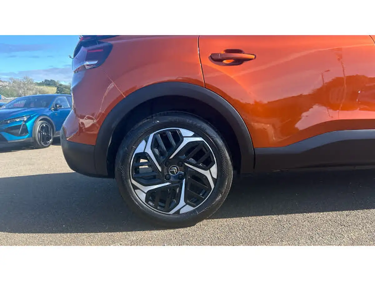 2021-citroen-c4-12-puretech-shine-130ps-eat8-big-6