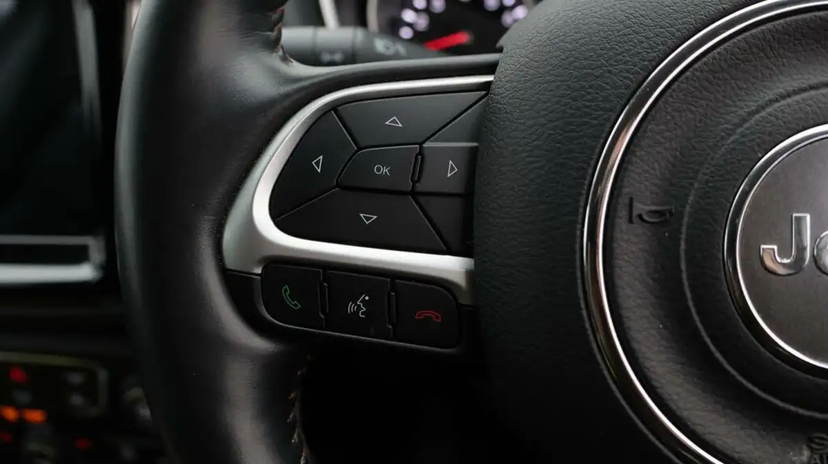 2018-jeep-compass-14-multiair-ii-limited-138bhp-big-25