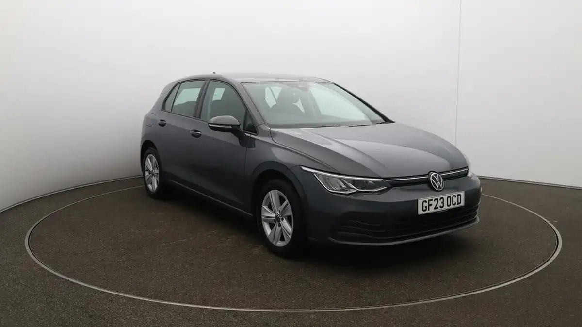2023-volkswagen-golf-15-tsi-life-130ps-hatchback-big-34