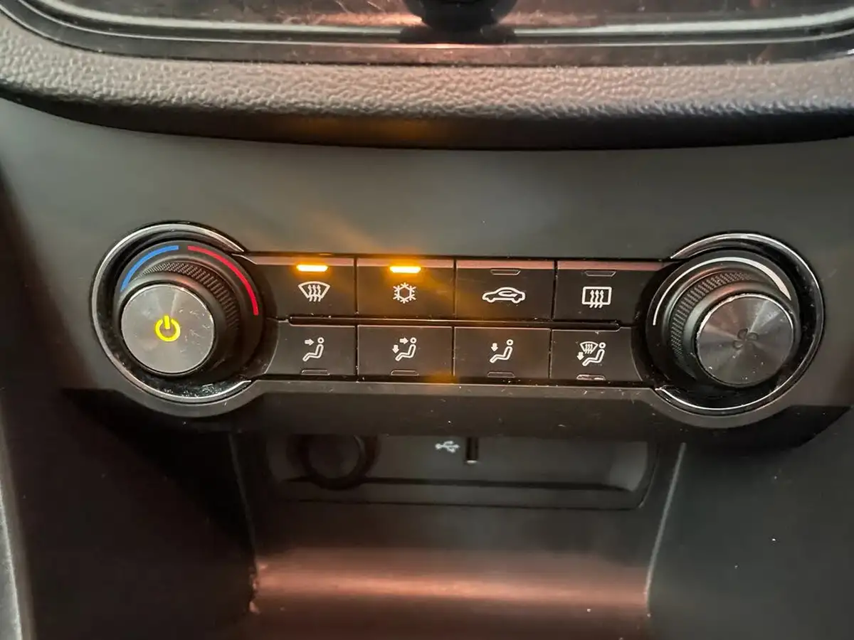 2022-mg-mg3-15-vti-tech-exclusive-nav-big-25