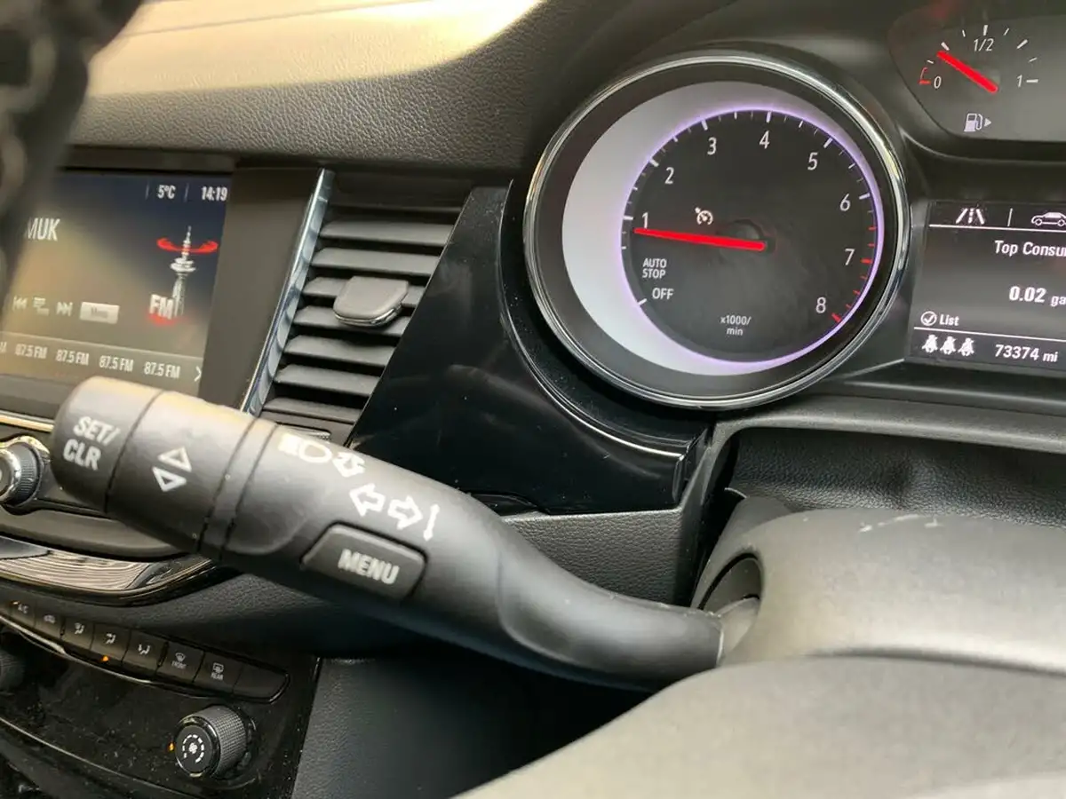 2017-vauxhall-astra-10i-turbo-sri-ecoflex-ss-hatchback-big-21
