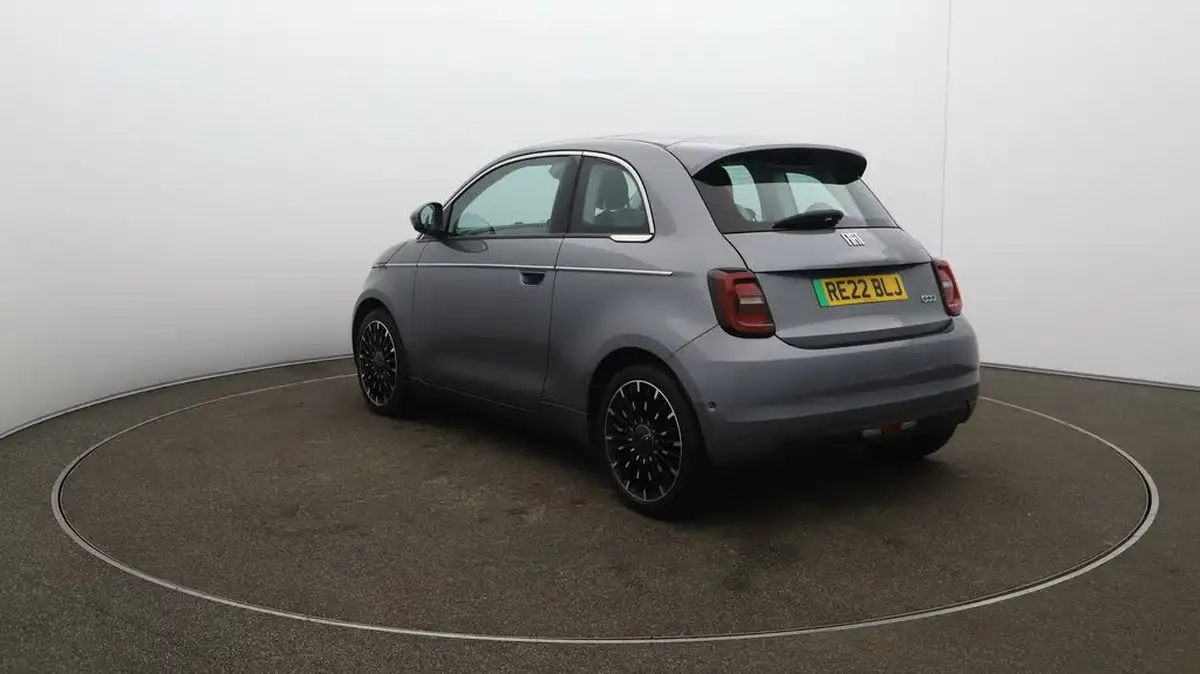 2022-fiat-500-e-la-prima-big-56