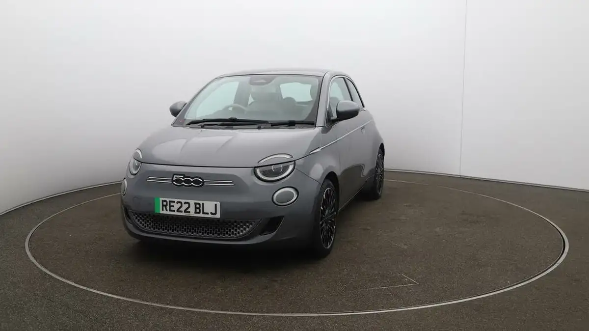 2022-fiat-500-e-la-prima-big-32