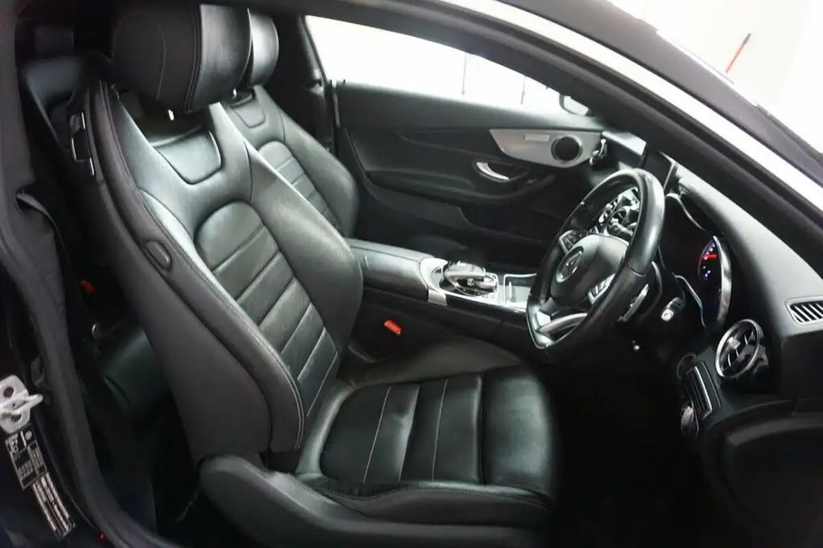 2016-mercedes-benz-c-class-big-14