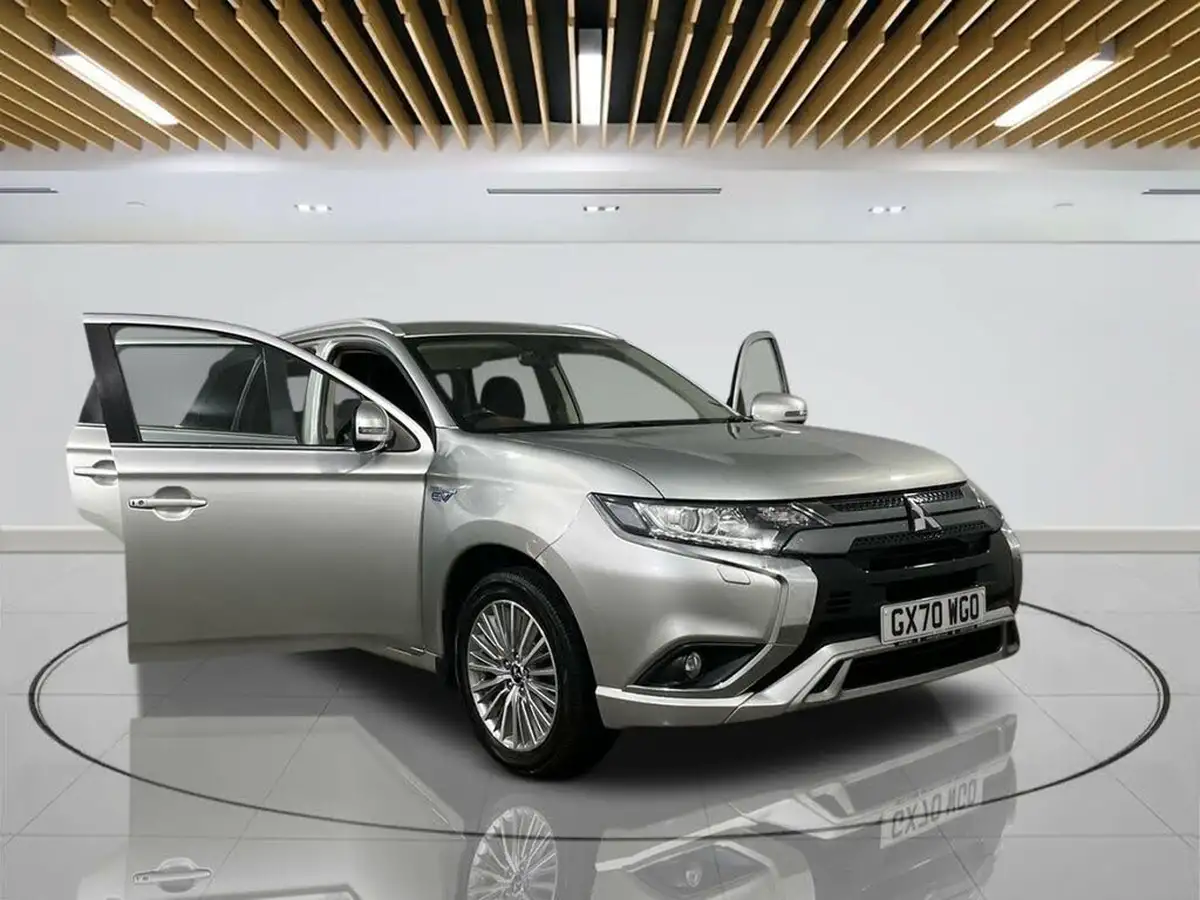 2020-mitsubishi-outlander-24-design-phev-big-10