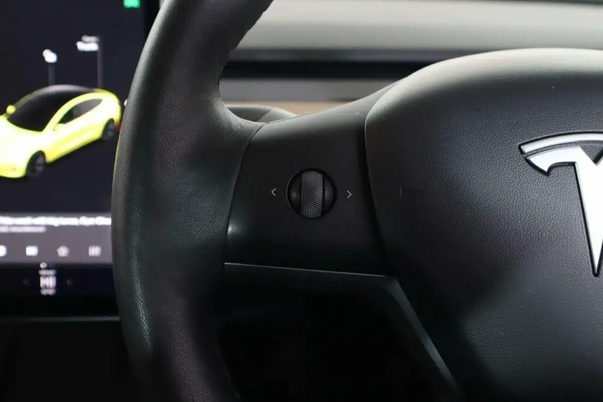 2021-tesla-model-3-e-standard-plus-big-28