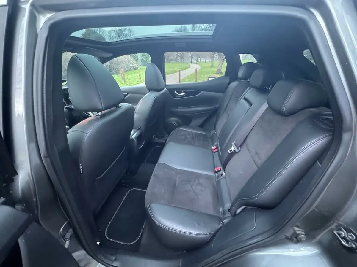 2017-nissan-qashqai-12-dig-t-n-vision-18in-xtronic-cvt-big-25