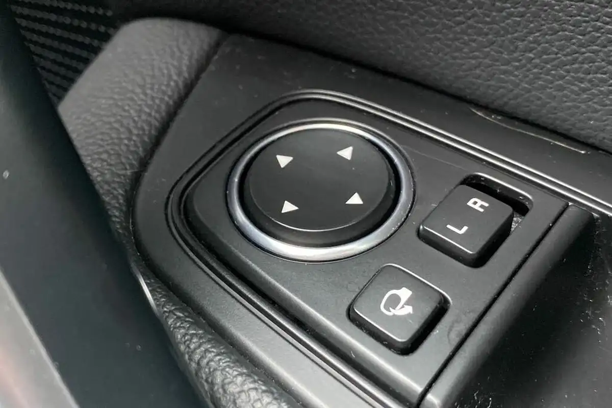 2021-kia-xceed-15-t-gdi-4-dct-big-27