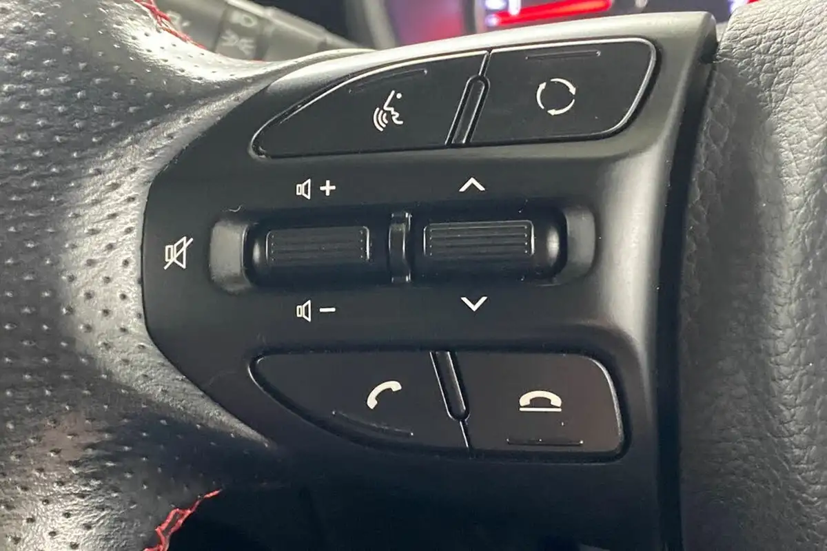 2019-kia-picanto-125-gt-line-big-29