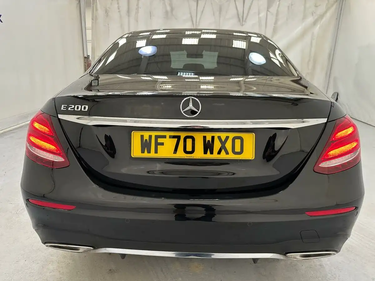 2020-mercedes-benz-e-class-20-e200-amg-line-edition-saloon-4d-big-5