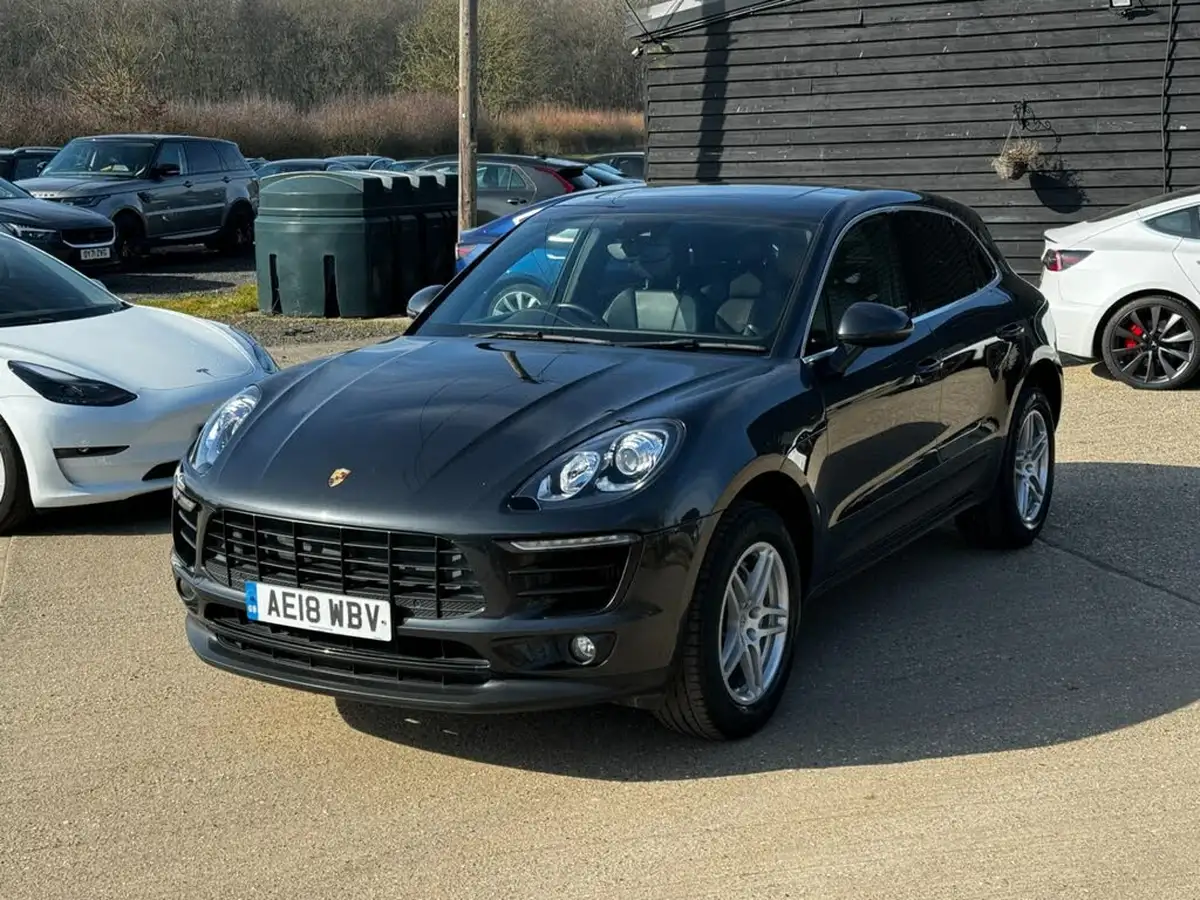 2018-porsche-macan-30-s-big-20