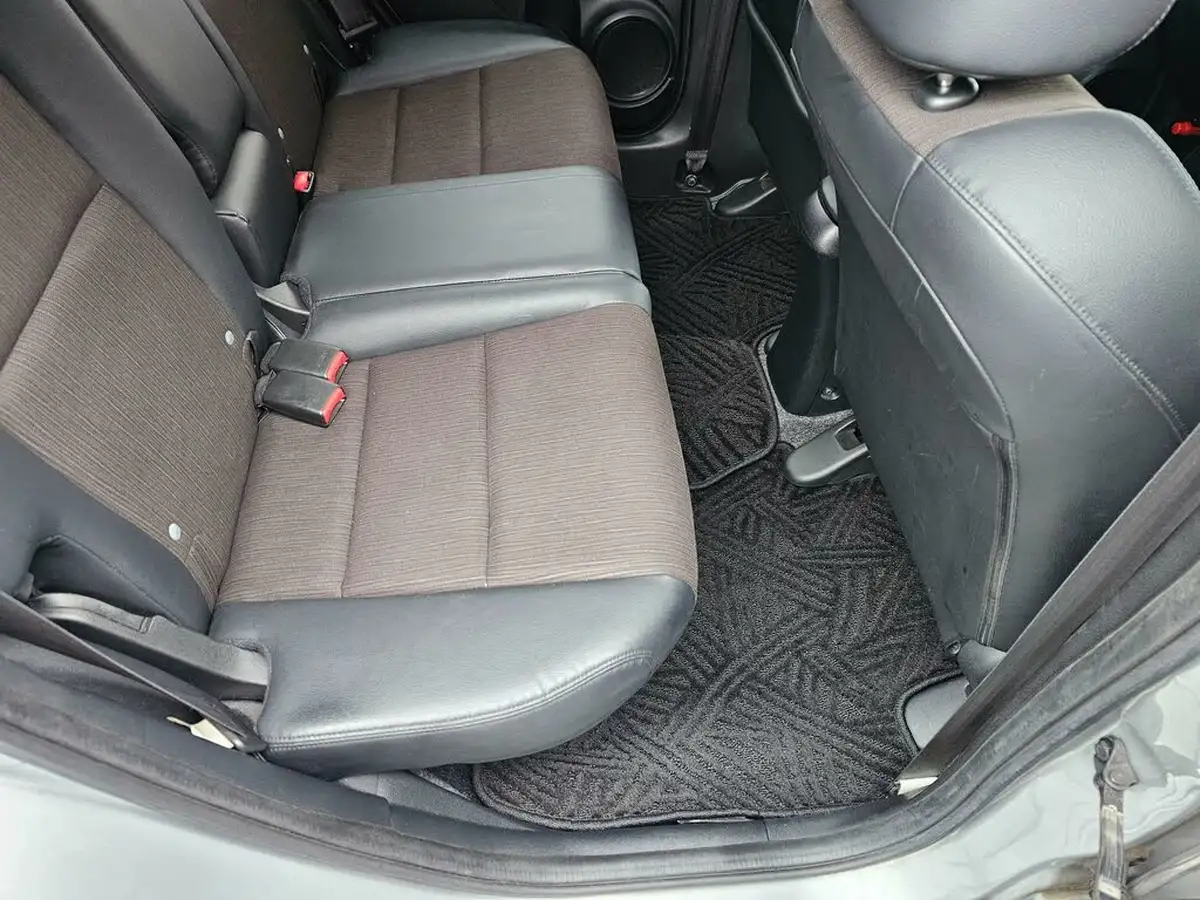 2013-honda-jazz-big-4