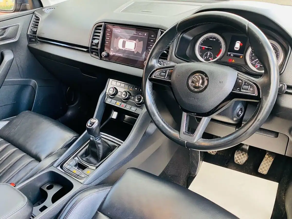 2018-skoda-karoq-20tdi-scr-se-l-big-1